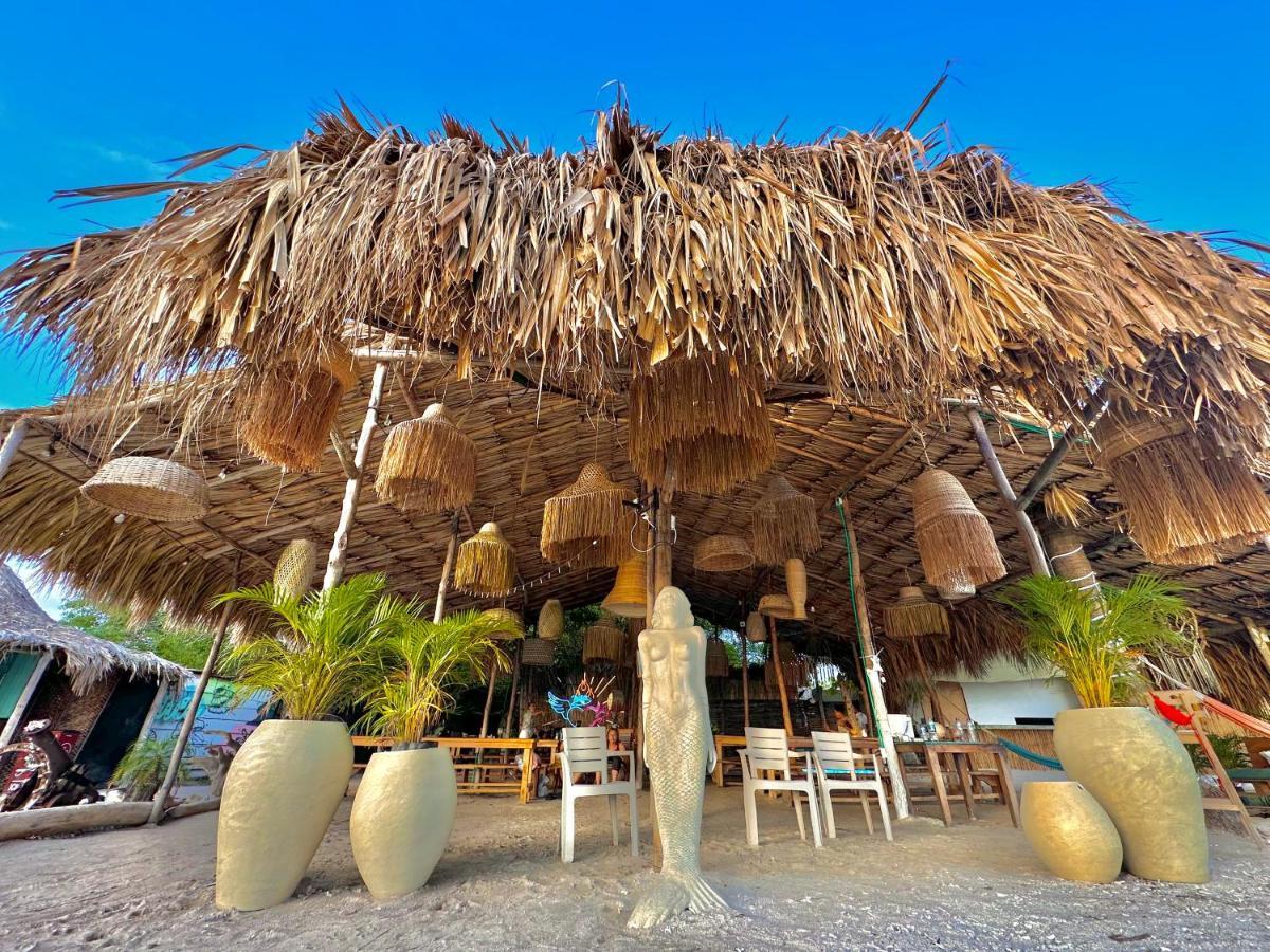 Mistica Island Hostel - Isla Palma Bagian luar foto