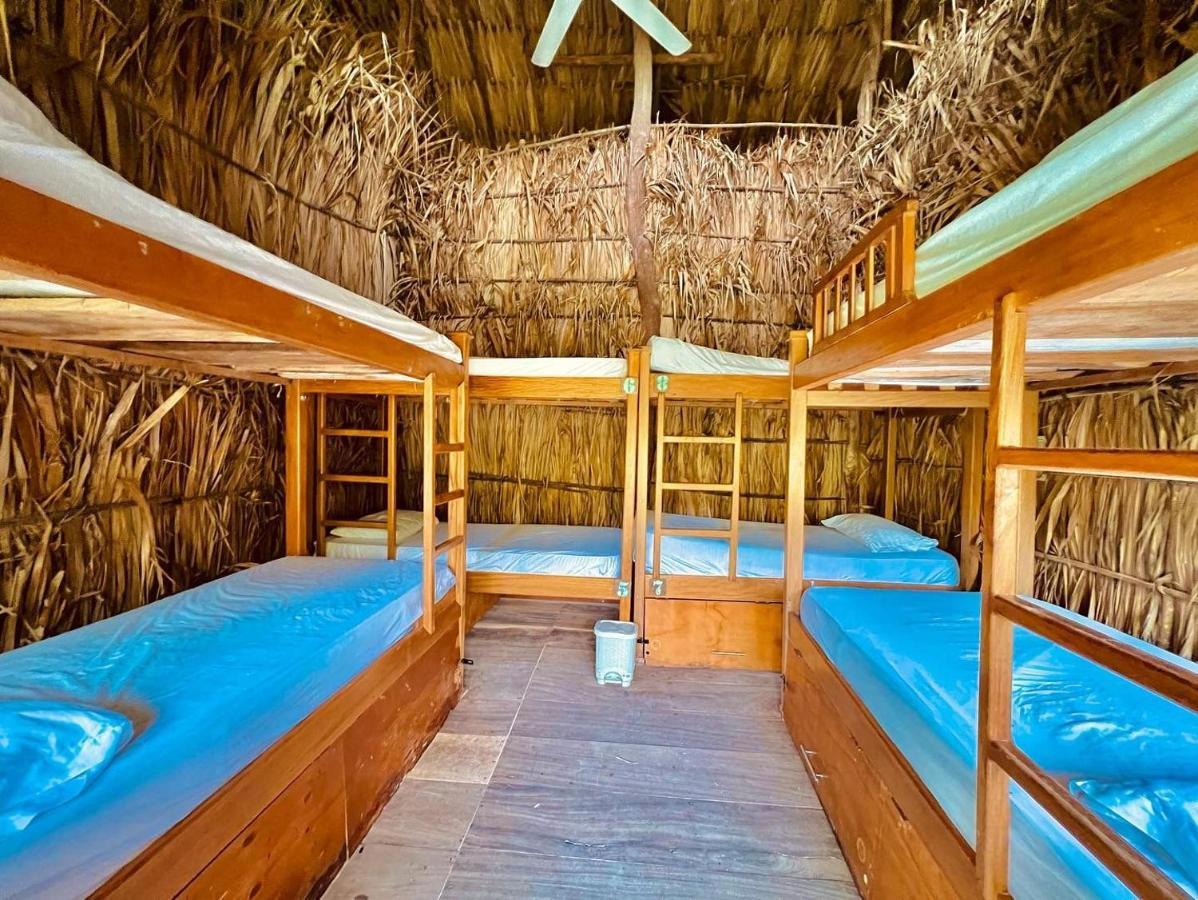 Mistica Island Hostel - Isla Palma Bagian luar foto