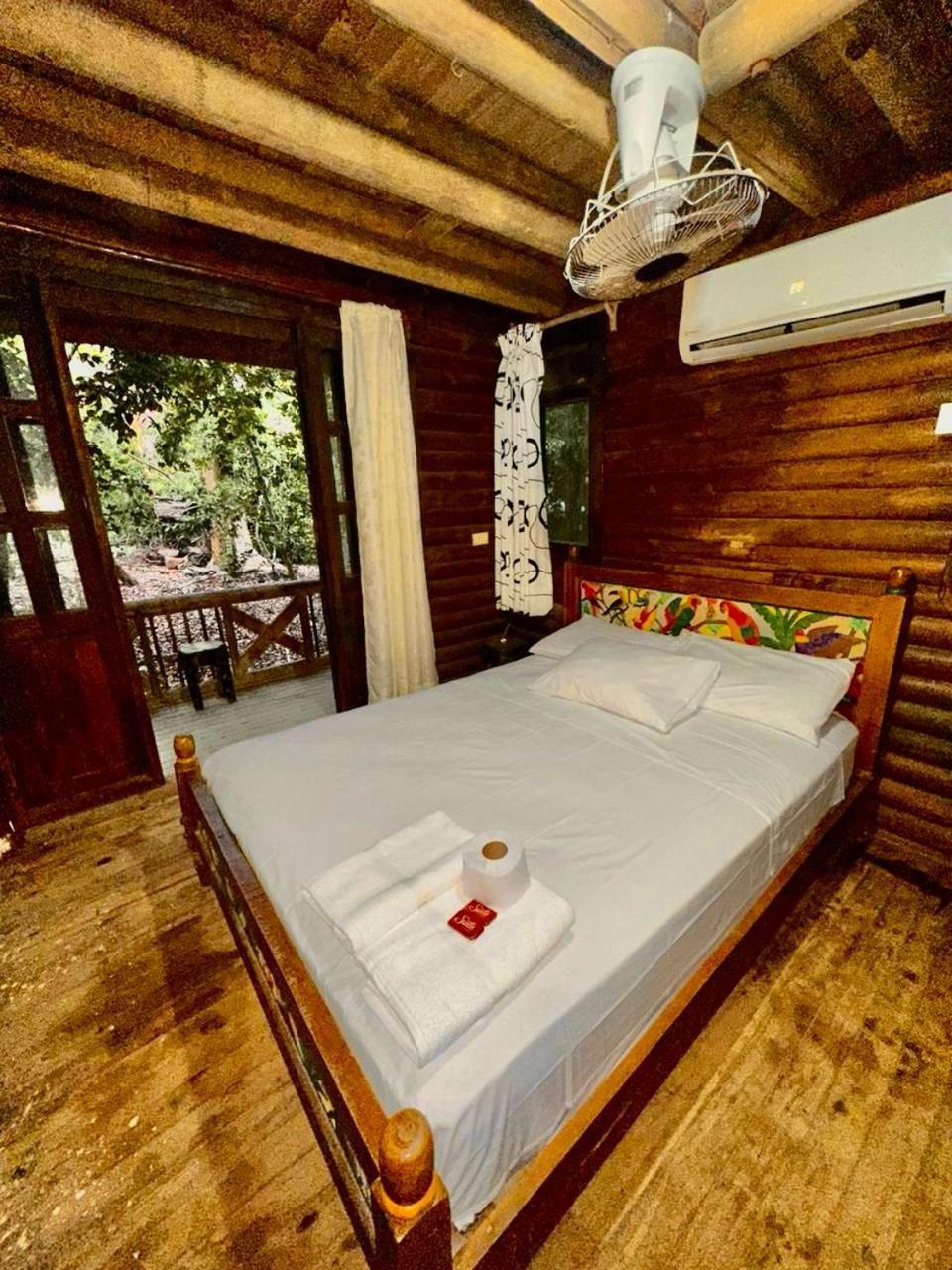 Mistica Island Hostel - Isla Palma Bagian luar foto